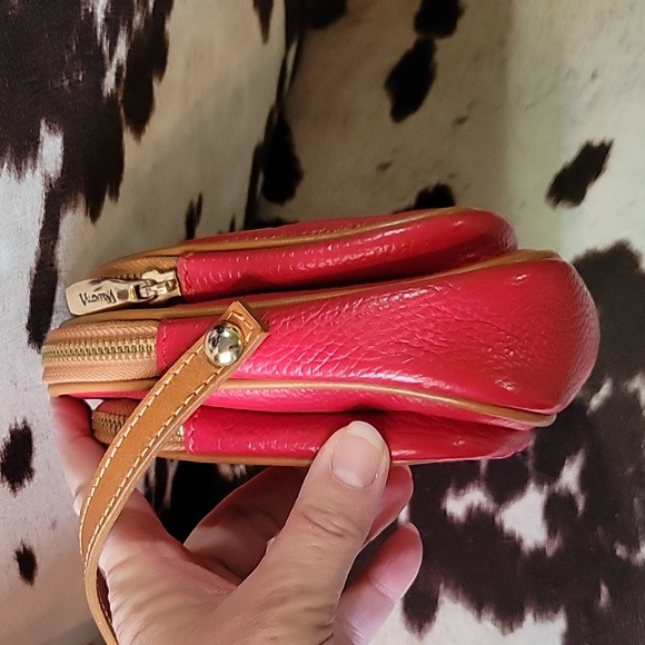 Valentina red leather purse. - Picture 8 of 9